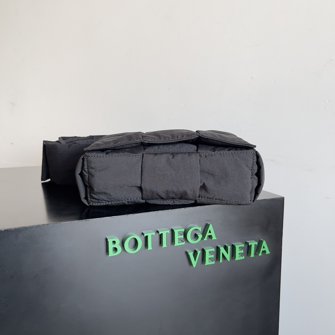 Bottega Veneta Satchel Bags